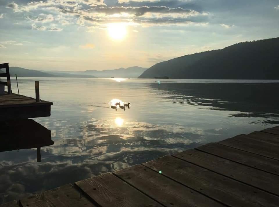 Exclusive Villa Ieşelniţa Buitenkant foto