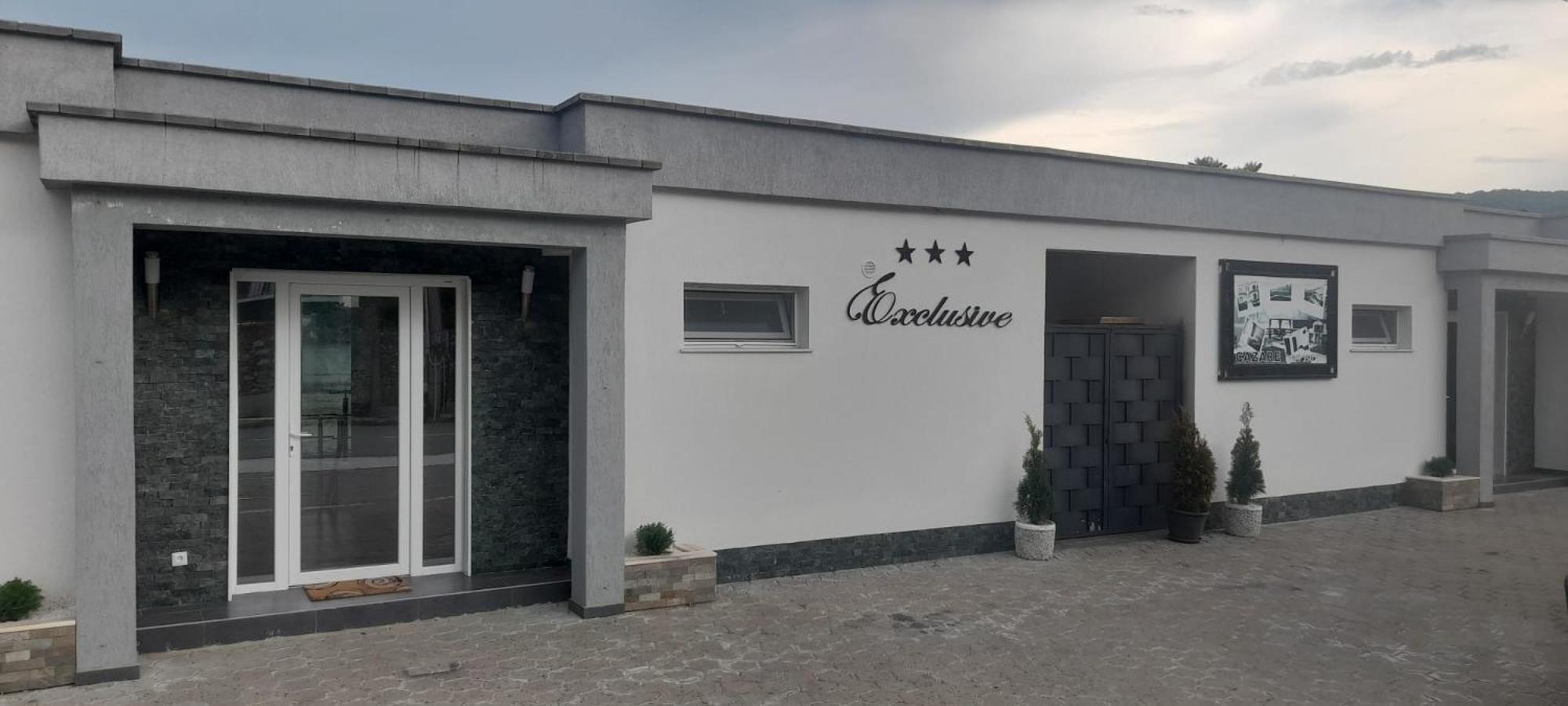 Exclusive Villa Ieşelniţa Buitenkant foto